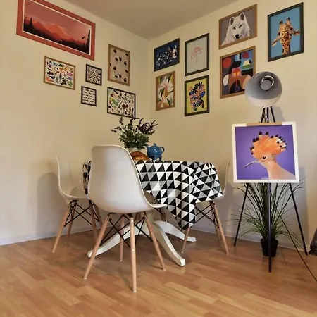 Hello Warsaw! Calm Artistic City Center Apartment *