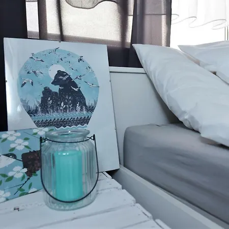 Hello Warsaw! Calm Artistic City Center Apartment